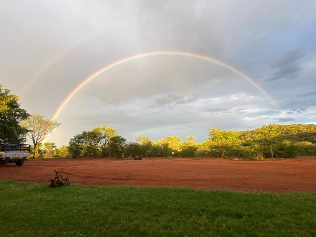 Kifaru Bush Camp Hotel Outjo Luaran gambar